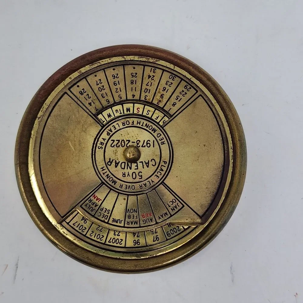 50 Year‎ Perpetual Calendar 1973-2022 Brass  Paperweight Vintage Desk Decor